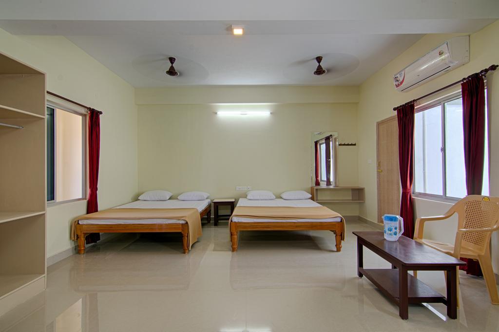 Hotel Ganesh Residency à Pondichéry Chambre photo