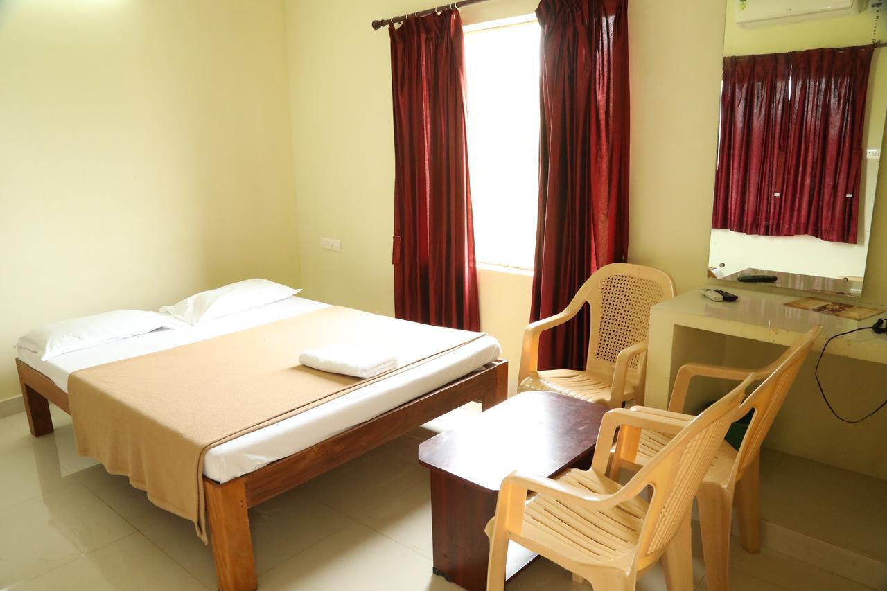 Hotel Ganesh Residency à Pondichéry Extérieur photo