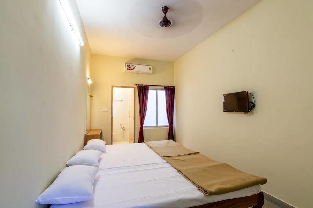 Hotel Ganesh Residency à Pondichéry Extérieur photo